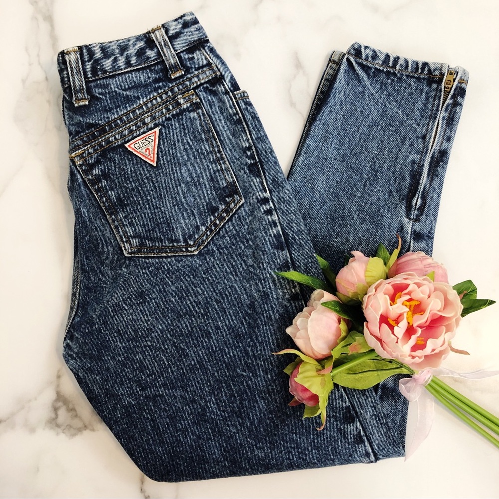 Guess vintage acid washed high rise mom jeans 29
